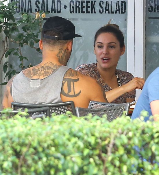 Kelly Brook i jej nowy chłopak na pierwszym urlopie