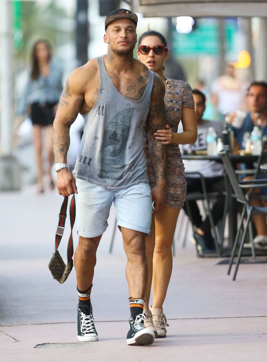 Kelly Brook i jej nowy chłopak na pierwszym urlopie