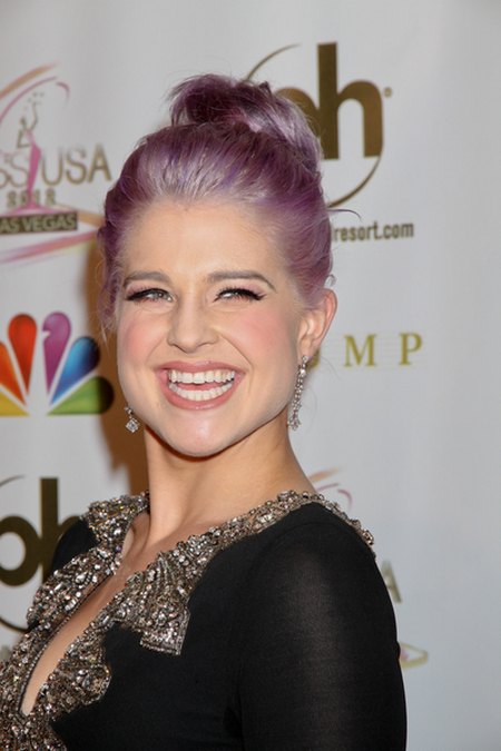Coraz mniej Kelly Osbourne! (FOTO)