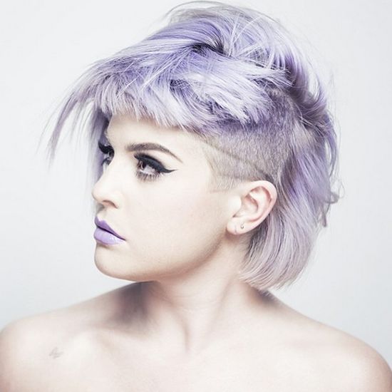 Na głowie Kelly Osbourne zostało już tylko kilka włosów!