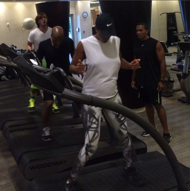 Ciężarna Kelly Rowland nie rezygnuje z siłowni (FOTO)