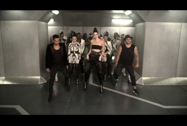 Kendall Jenner TAŃCZY w reklamie Balmain [VIDEO]