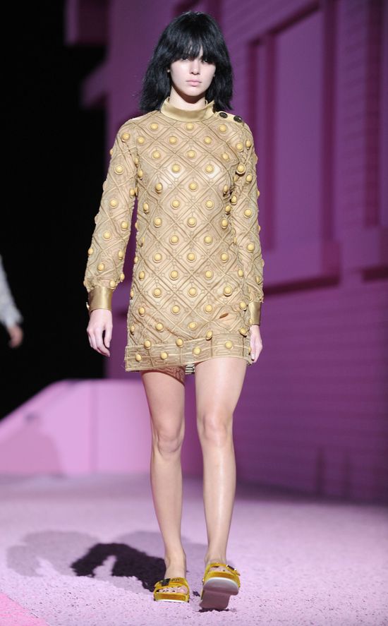 Kendall Jenner poniosła jej wewnętrzna diwa (FOTO) Kendall Jenner poniosła jej wewnętrzna diwa (FOTO)