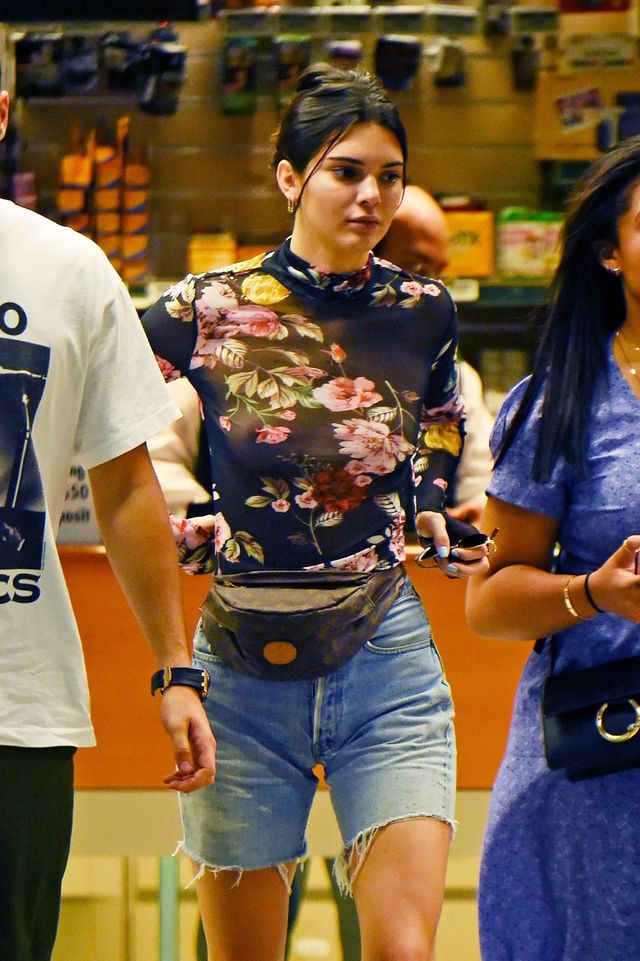 Papprazzi wyprowadzili Kendall Jenner z równowagi Papprazzi wyprowadzili Kendall Jenner z równowagi