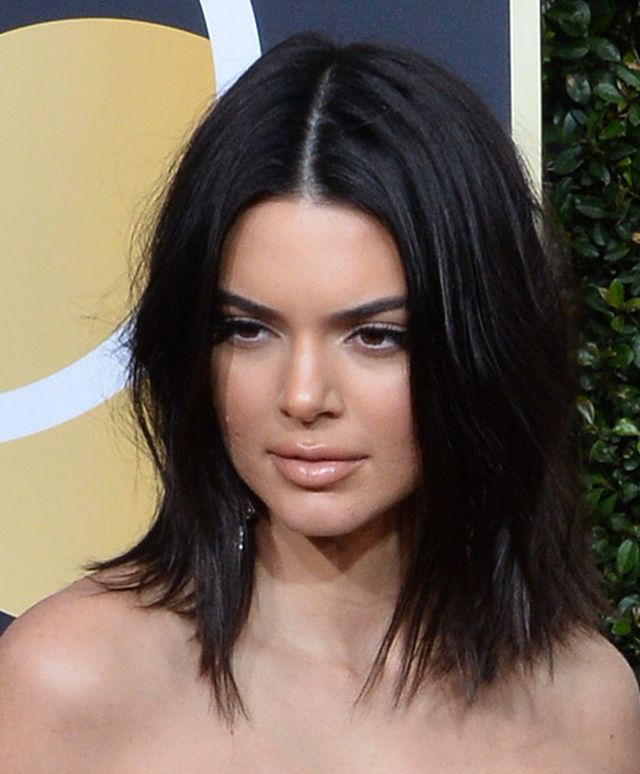 Co się dzieje z twarzą Kendall Jenner? (ZDJĘCIA)