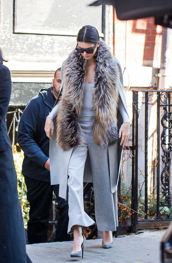 Kendall raczej nie pożyczy biustonosza od Kylie (FOTO)