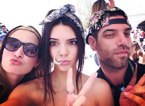 Dlaczego Kednall Jenner tak się oszpeciła! (FOTO) Dlaczego Kednall Jenner tak się oszpeciła! (FOTO)