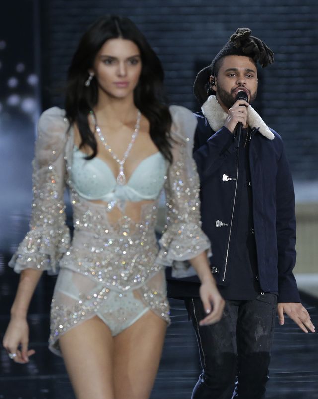 Pety w drinkach to pikuś! Kendall Jenner nie sądziła, że spotka ją coś takiego!