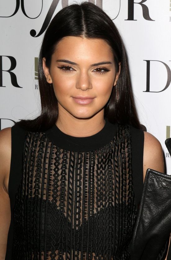 Life&Style: Kendall Jenner zoperowała nos? 
