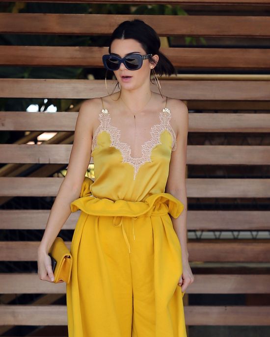 Kendall Jenner o tym, co najgorszego spotkało ją w życiu Kendall Jenner o tym, co najgorszego spotkało ją w życiu