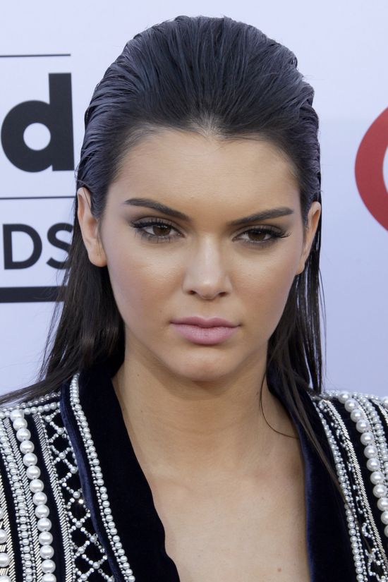 Ta jedna plotka wystarczyła, by kariera Kendall Jenner legła w gruzach? Ta jedna plotka wystarczyła, by kariera Kendall Jenner legła w gruzach?