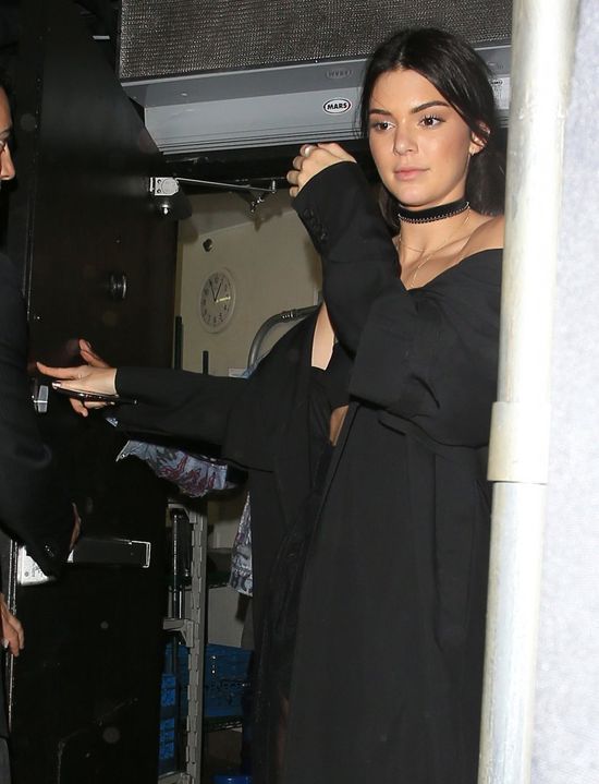 Nikomu nie życzymy tego, co spotkało Kendall Jenner! Nikomu nie życzymy tego, co spotkało Kendall Jenner!