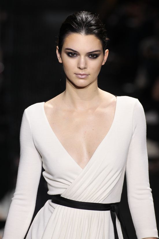 Ta jedna plotka wystarczyła, by kariera Kendall Jenner legła w gruzach? Ta jedna plotka wystarczyła, by kariera Kendall Jenner legła w gruzach?