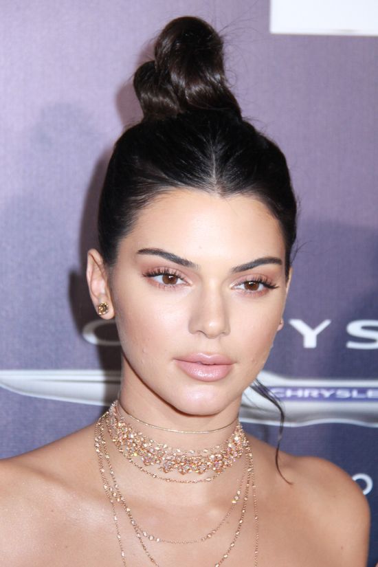 Kendall Jenner o swoich operacjach plastycznych Kendall Jenner o swoich operacjach plastycznych