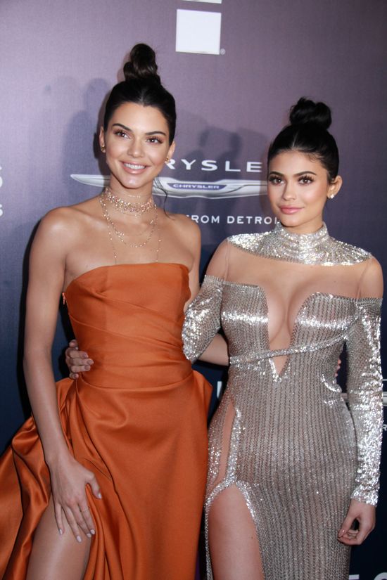  Tragedia na After Party: Kendall Jenner bardziej niż siebie przypomina siostrę!