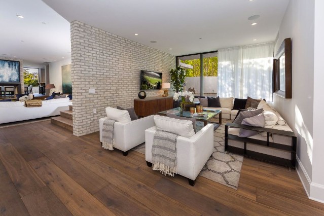 Kendall Jenner kupiła dom. Mamy mnóstwo zdjęć (FOTO) Kendall Jenner kupiła dom. Mamy mnóstwo zdjęć (FOTO)