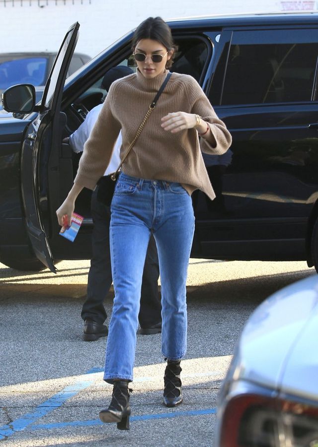 Czy Kendall Jenner łapała te buty w biegu? 