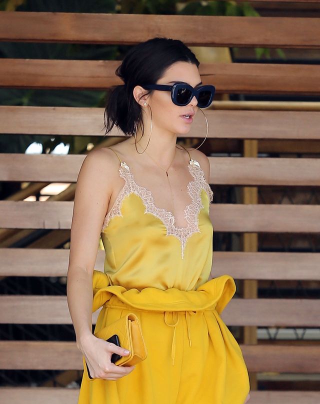 Chandra? Jak wygląda Kendall Jenner, gdy nie chce być fotografowana? (ZDJĘCIA) Chandra? Jak wygląda Kendall Jenner, gdy nie chce być fotografowana? (ZDJĘCIA)