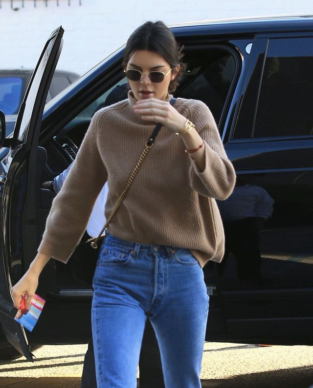 Czy Kendall Jenner łapała te buty w biegu? Czy Kendall Jenner łapała te buty w biegu?