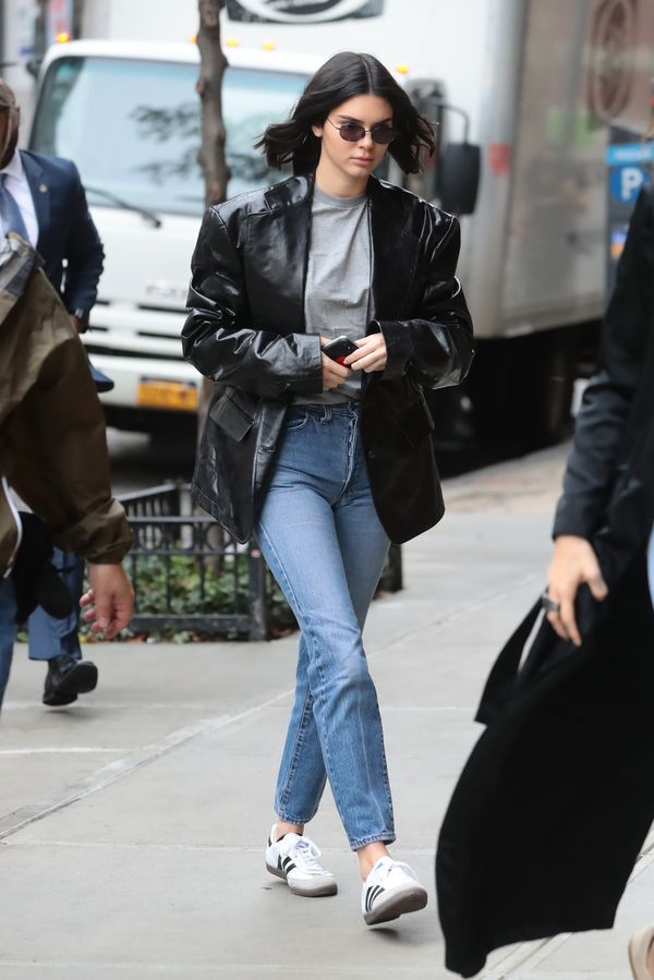 Kendall Jenner w jednej z najmodniejszych marynarek sezonu (ZDJĘCIA)