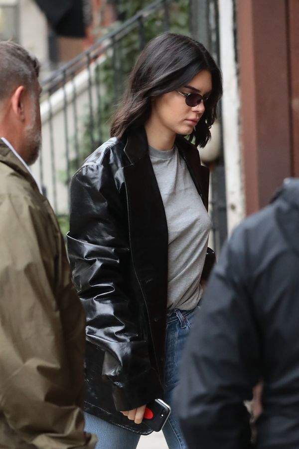 Kendall Jenner w jednej z najmodniejszych marynarek sezonu (ZDJĘCIA)