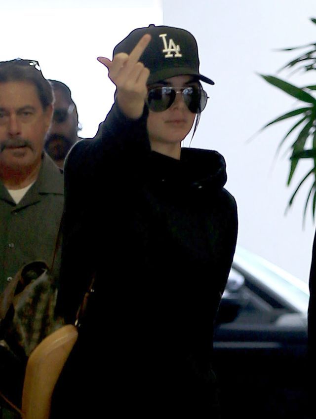 9 PROSTYCH trików Kendall Jenner, dzięki którym i Ty możesz wyglądać świetnie 9 PROSTYCH trików Kendall Jenner, dzięki którym i Ty możesz wyglądać świetnie