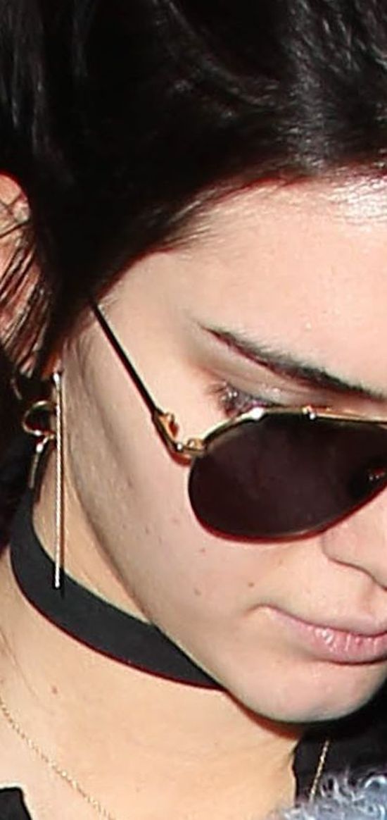 Kendall Jenner próbowała ukryć niedoskonałości (FOTO)