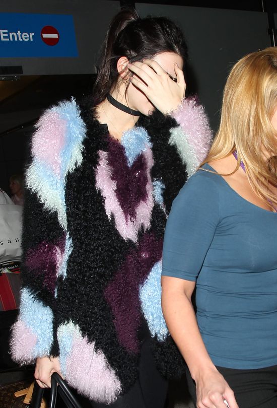 Kendall Jenner próbowała ukryć niedoskonałości (FOTO)