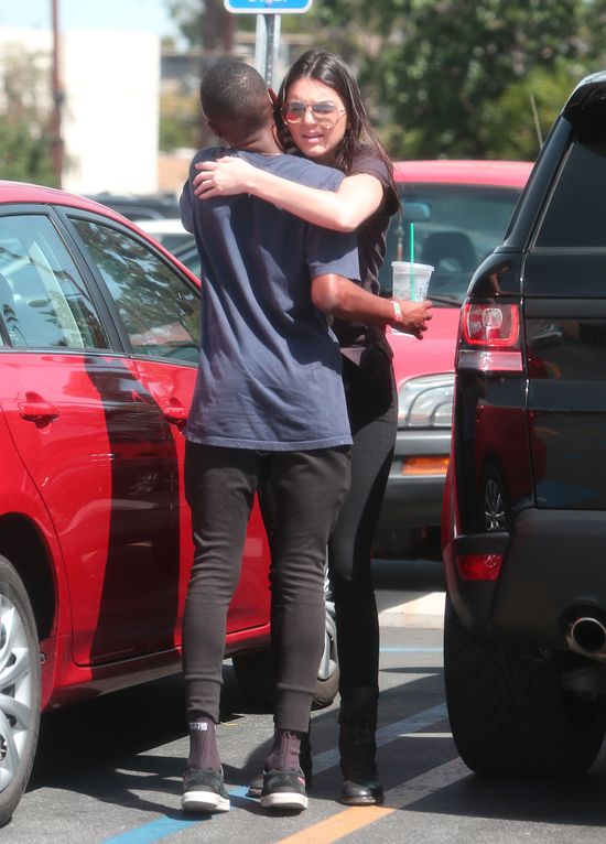 Te zdjęcia Kendall Jenner wywołały burzę! (FOTO) Te zdjęcia Kendall Jenner wywołały burzę! (FOTO)