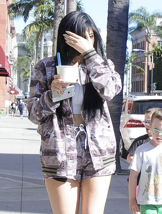 Jak NAPRAWDĘ Kendall i Kylie przechodzą metamorfozę ojca...