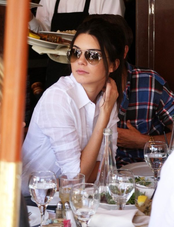 Użył drona, by zamazać twarz Kendall Jenner [VIDEO]