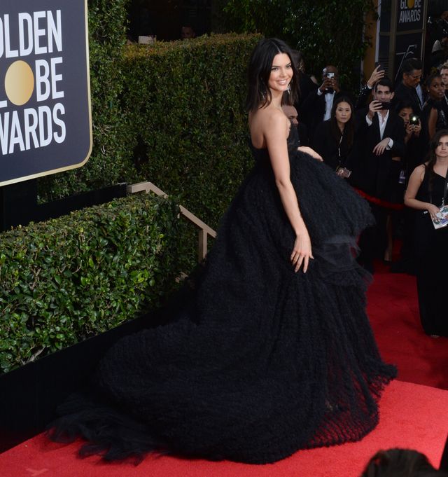 Kendall Jenner, po tym jak wystąpiła na Złotych Globach, zalała się łzami