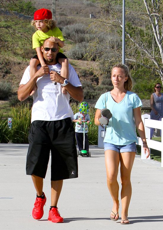 Mąż Kendry Wilkinson zdradził ją z transseksualistą! (FOTO)