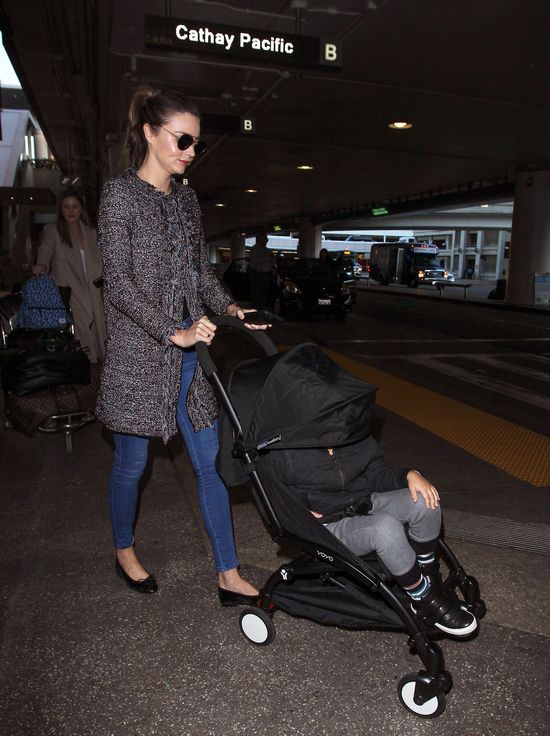 Te zdjęcia Mirandy Kerr wywołały burzę (FOTO)