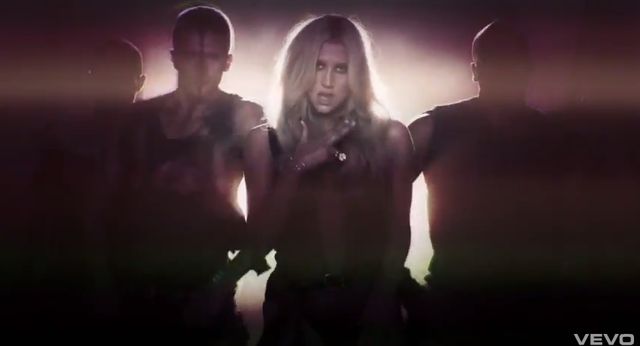 Piosenka Ke$hy wycofana z radia przez masakrę w Newtown!