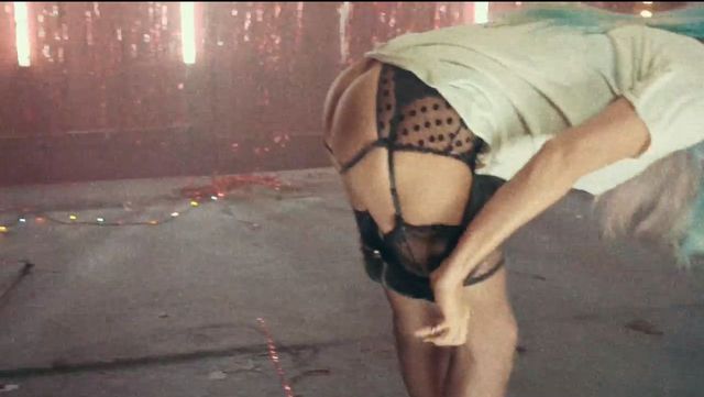 Ke$ha robi striptiz w najnowszym teledysku (VIDEO)