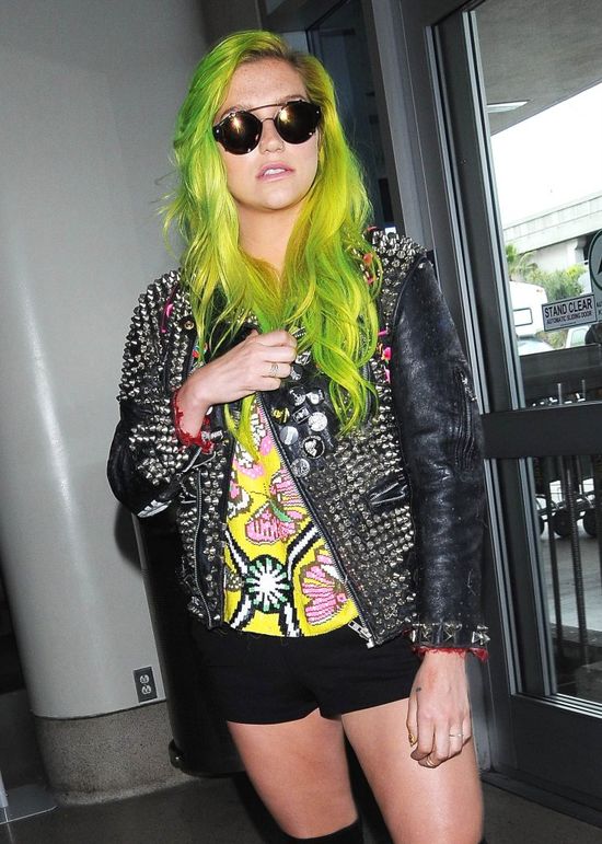 Najbrzydsza fryzura gwiazd ever? (FOTO)