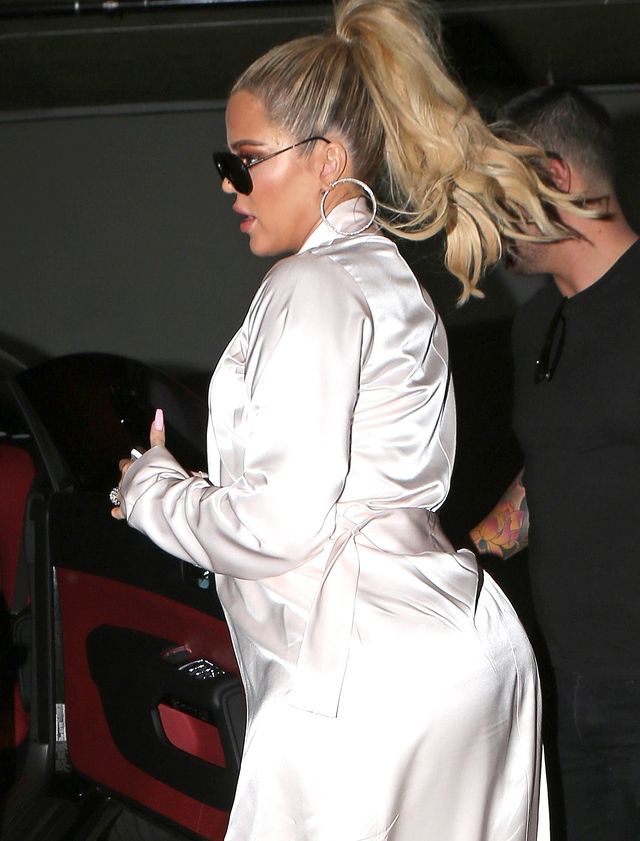 Khloe ryzykuje! Zabójcze szpilki z TAKIM brzuszkiem? Khloe ryzykuje! Zabójcze szpilki z TAKIM brzuszkiem?