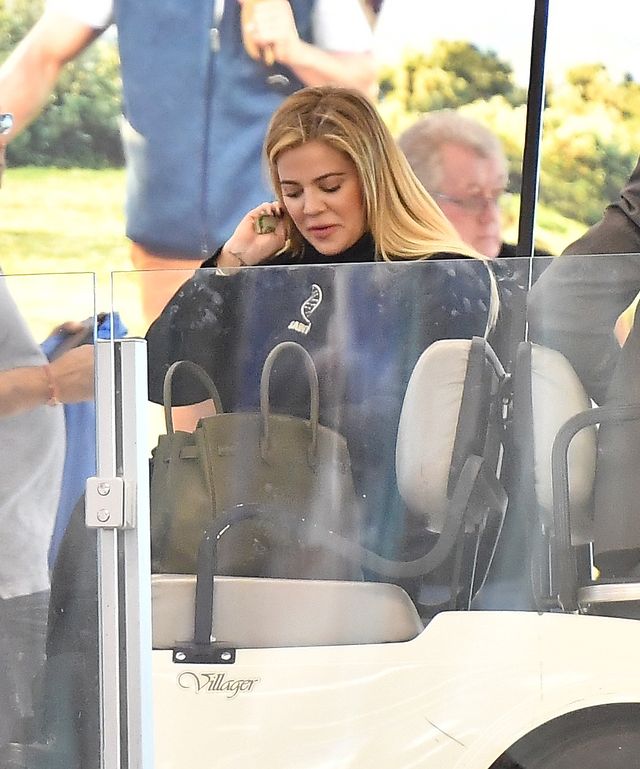Khloe Kardashian ukrywa ciążowy brzuszek pod płaszczem. Kwitnie?