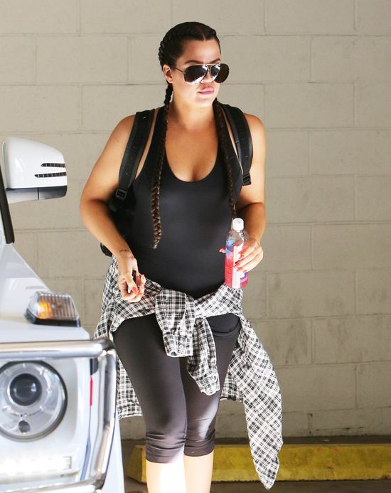 Prasa pisze o niej siostra Khloe Kardashian (FOTO)