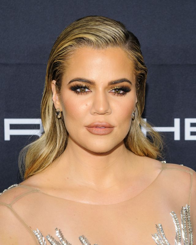 Kurier podał w restauracji Khloe Kardashian żel do nawilżania pochwy