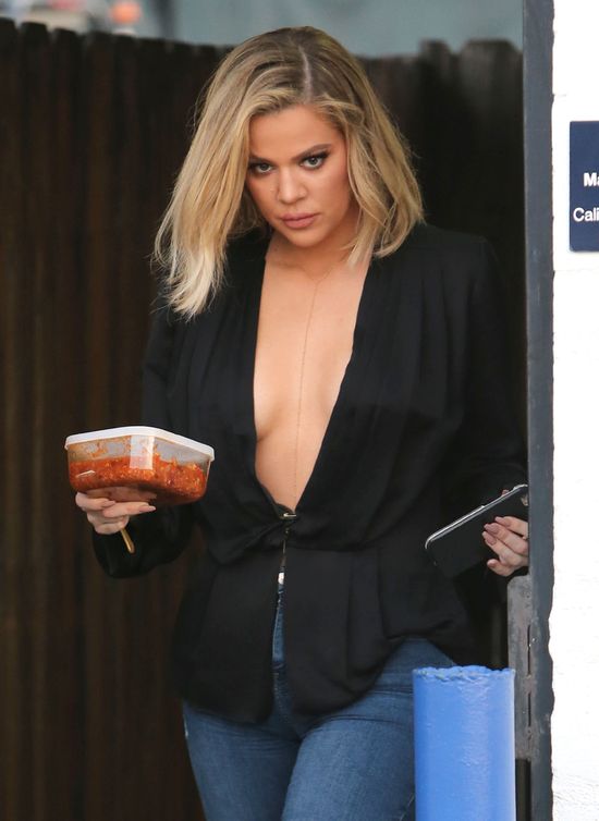 Fryzjer płakał, gdy ścinał włosy Khloe Kardashian Fryzjer płakał, gdy ścinał włosy Khloe Kardashian