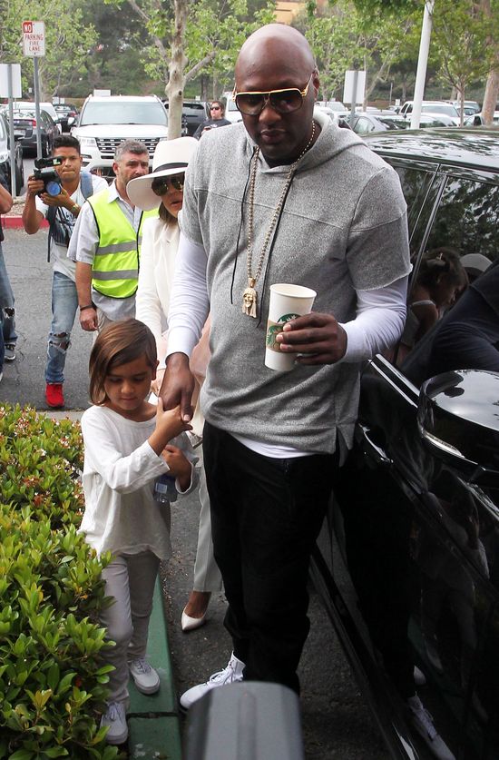 Wszystko, co musicie wiedzieć o ciąży Khloe Kardashian