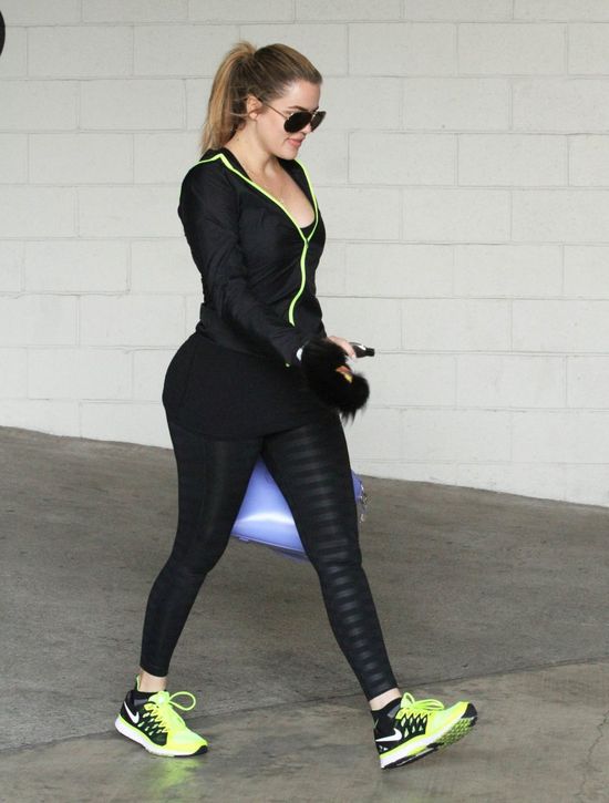 Siostry Khloe są przerażone jej nową figurą 