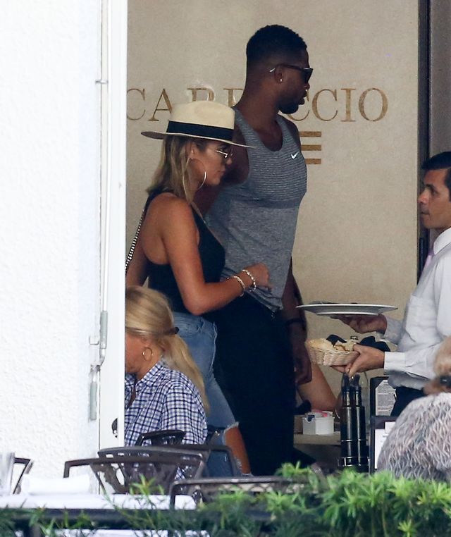 WOW! Khloe Kardashian jest w ciąży! To STĄD ten uśmiech?