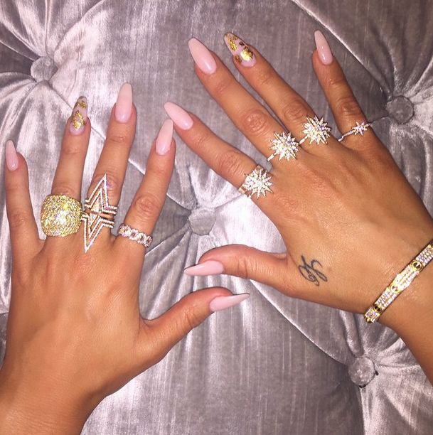 To zdjęcie Khloe Kardashian wywołało lawinę plotek (Insta)