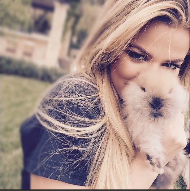 To zdjęcie Khloe Kardashian wywołało lawinę plotek (Insta) To zdjęcie Khloe Kardashian wywołało lawinę plotek (Insta)