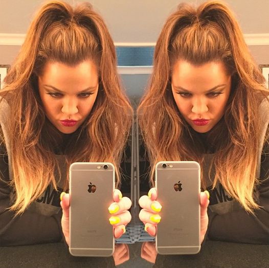 Khloe Kardashian znowu eksperymentuje ze swoim wyglądem FOTO Khloe Kardashian znowu eksperymentuje ze swoim wyglądem FOTO