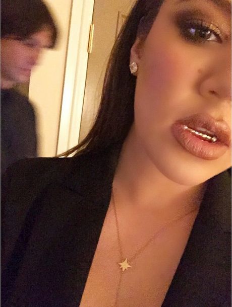 Khloe Kardashian znowu eksperymentuje ze swoim wyglądem FOTO Khloe Kardashian znowu eksperymentuje ze swoim wyglądem FOTO