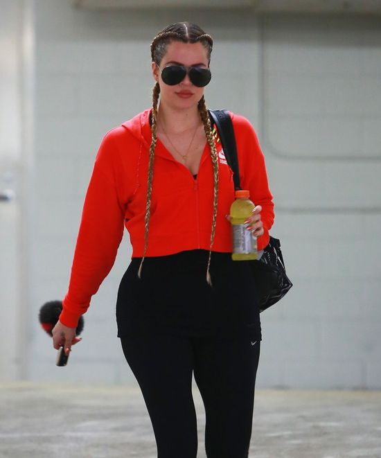 Khloe Kardashian eksperymentuje z fryzurą (FOTO)